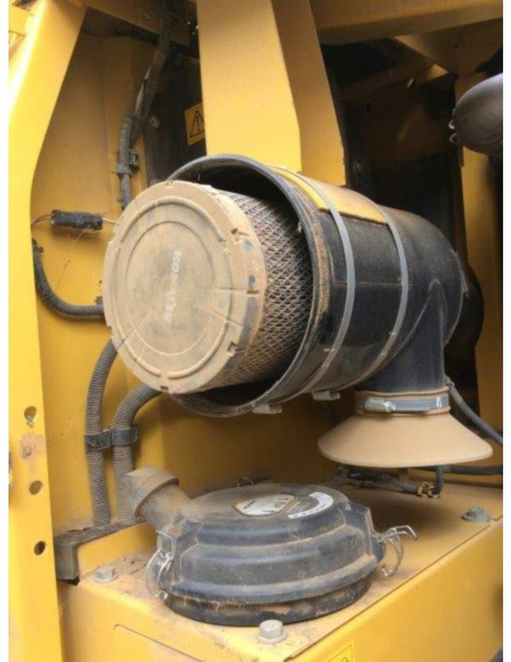 KOMATSU PC170.11 - Kettenbagger: das Bild 5 KOMATSU PC170.11 - Kettenbagger: das Bild 5