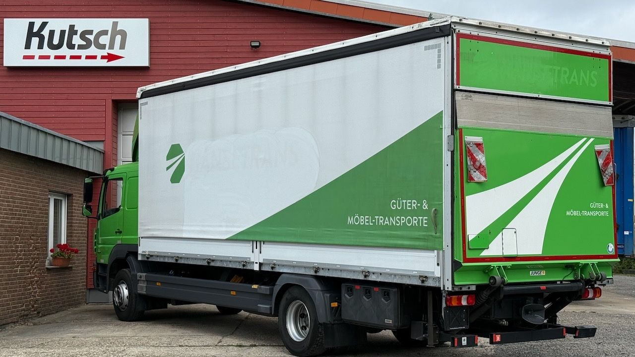 Mercedes-Benz Atego 1624L Pritsche/Plane, Ladebordwand - Plane LKW: das Bild 5 Mercedes-Benz Atego 1624L Pritsche/Plane, Ladebordwand - Plane LKW: das Bild 5