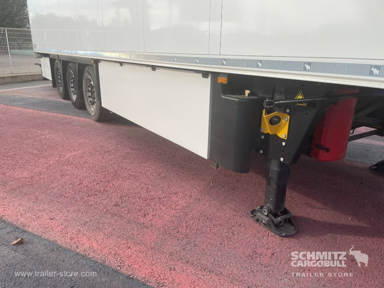 SCHMITZ Semiremolque Frigo Standard - Isotherm Auflieger: das Bild 3 SCHMITZ Semiremolque Frigo Standard - Isotherm Auflieger: das Bild 3