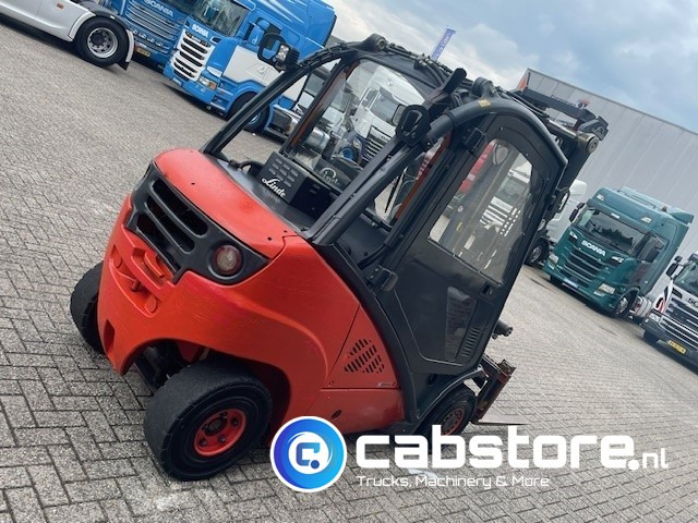 Linde H25D Forklift - Heftruck - Bouwjaar 2011 - Roterende vorkenklem - Freelift - Lifthoogte 480 cm - Dieselstapler: das Bild 4 Linde H25D Forklift - Heftruck - Bouwjaar 2011 - Roterende vorkenklem - Freelift - Lifthoogte 480 cm - Dieselstapler: das Bild 4