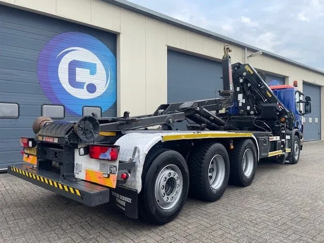 Scania P380 LB 8x4*4 HNA Euro 5 - HIAB 211 E-3 Hipro Crane with remote control + Multilift XR26S61 Hooklift - Year 2009 - Km 336.501 !! - Good condition - Autokran: das Bild 4 Scania P380 LB 8x4*4 HNA Euro 5 - HIAB 211 E-3 Hipro Crane with remote control + Multilift XR26S61 Hooklift - Year 2009 - Km 336.501 !! - Good condition - Autokran: das Bild 4