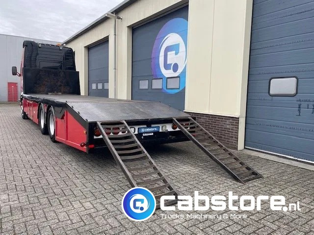 Volvo FH 12.460 6x2R Euro 3 - Oprijwagen - Machinetransporter - Year 2002 - APK tot 11-2025 - MANUAL - NL Truck - Autotransporter LKW: das Bild 4 Volvo FH 12.460 6x2R Euro 3 - Oprijwagen - Machinetransporter - Year 2002 - APK tot 11-2025 - MANUAL - NL Truck - Autotransporter LKW: das Bild 4