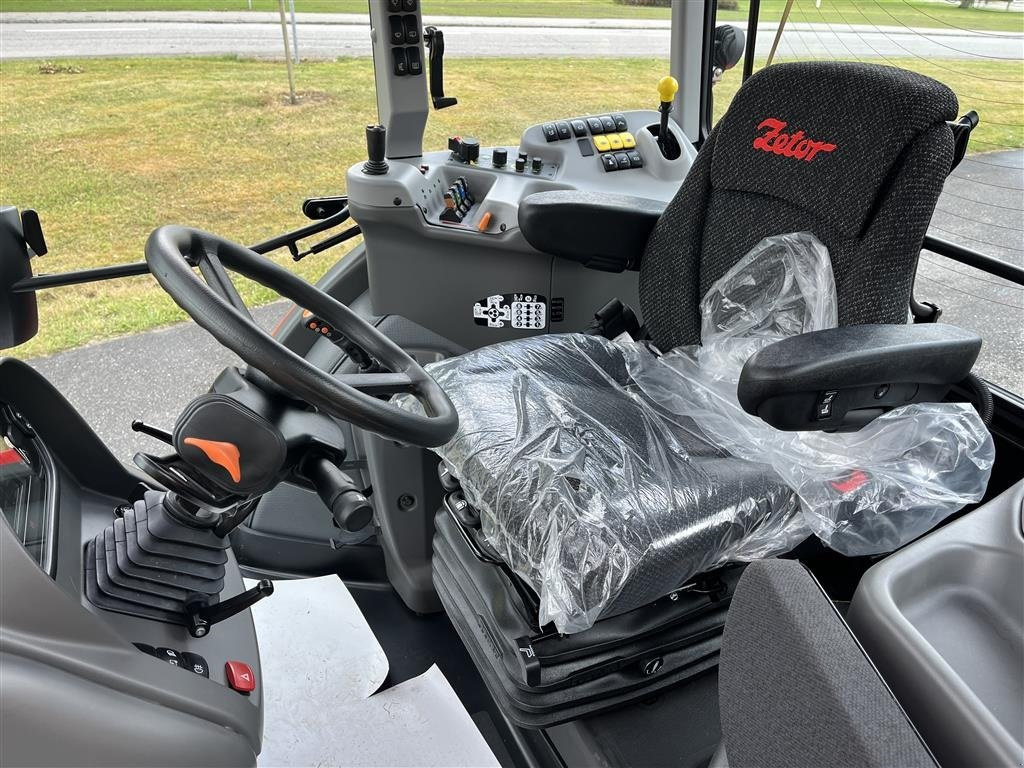 Zetor FORTERRA HD 150 - Traktor: das Bild 4 Zetor FORTERRA HD 150 - Traktor: das Bild 4