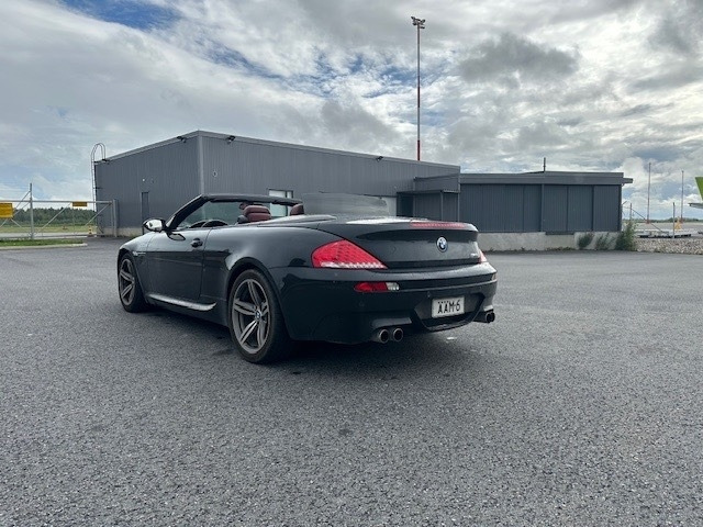 BMW M6 - PKW: das Bild 2 BMW M6 - PKW: das Bild 2