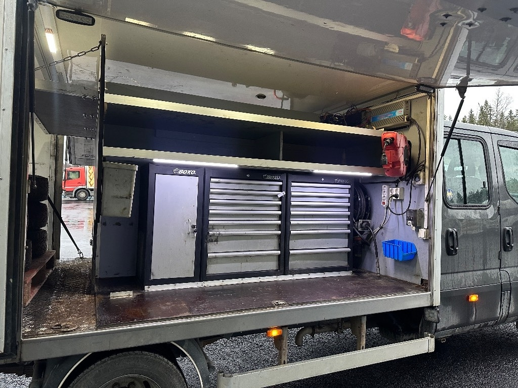 Iveco Daily 50C18A8 huoltoauto - Kastenwagen: das Bild 3 Iveco Daily 50C18A8 huoltoauto - Kastenwagen: das Bild 3