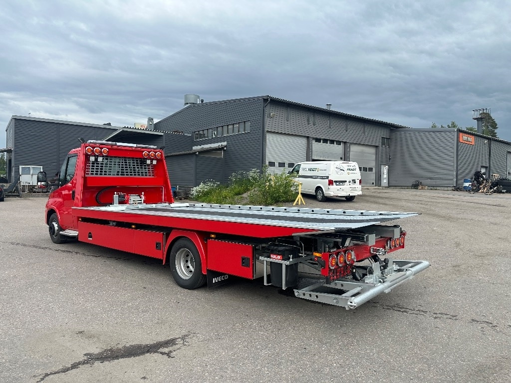 Iveco Daily 70C18 - Abschleppwagen: das Bild 3 Iveco Daily 70C18 - Abschleppwagen: das Bild 3