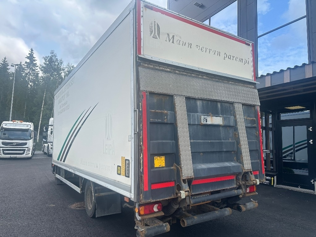 Iveco Eurocargo 100 E22 - Koffer LKW: das Bild 4 Iveco Eurocargo 100 E22 - Koffer LKW: das Bild 4