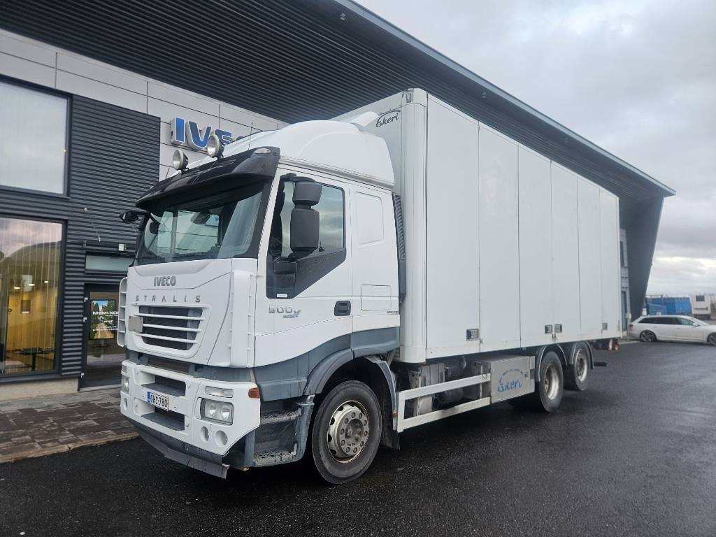 Iveco Stralis 6x2 - Koffer LKW: das Bild 1 Iveco Stralis 6x2 - Koffer LKW: das Bild 1