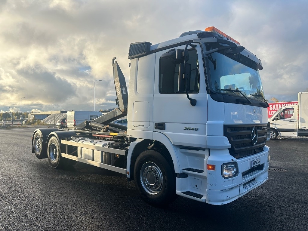 Mercedes-Benz Actros 2545 L 6x2 - Abrollkipper: das Bild 3 Mercedes-Benz Actros 2545 L 6x2 - Abrollkipper: das Bild 3