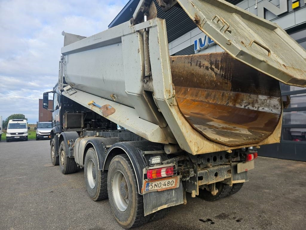 Mercedes-Benz Arocs 8x4 - Kipper: das Bild 5 Mercedes-Benz Arocs 8x4 - Kipper: das Bild 5