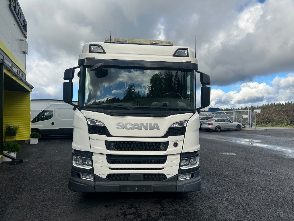 Scania P 370 6x2*4 - Abrollkipper: das Bild 2 Scania P 370 6x2*4 - Abrollkipper: das Bild 2