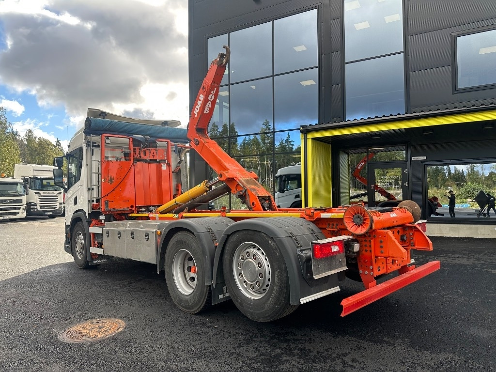 Scania P 370 6x2*4 - Abrollkipper: das Bild 4 Scania P 370 6x2*4 - Abrollkipper: das Bild 4
