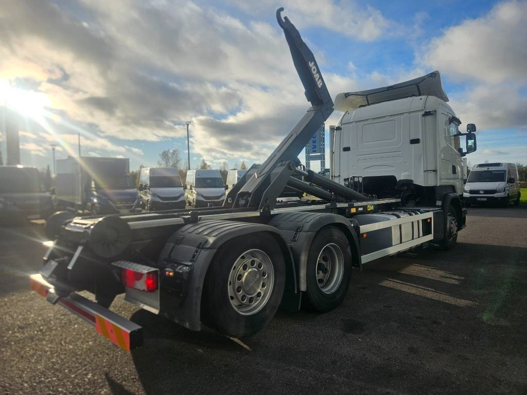 Scania R 450 6x2*4 - Abrollkipper: das Bild 3 Scania R 450 6x2*4 - Abrollkipper: das Bild 3