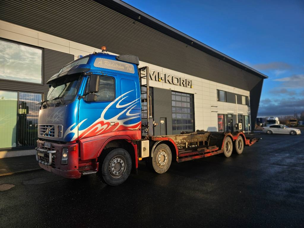 Volvo FH12 8x4 - Holztransporter: das Bild 1 Volvo FH12 8x4 - Holztransporter: das Bild 1