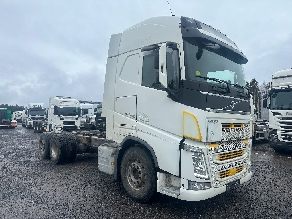 Volvo FH13 540 6x2*4 - Fahrgestell LKW: das Bild 2 Volvo FH13 540 6x2*4 - Fahrgestell LKW: das Bild 2