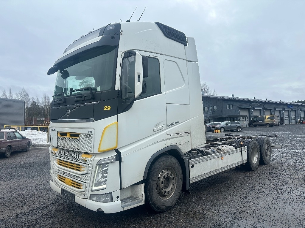 Volvo FH13 540 6x2*4 - Fahrgestell LKW: das Bild 1 Volvo FH13 540 6x2*4 - Fahrgestell LKW: das Bild 1