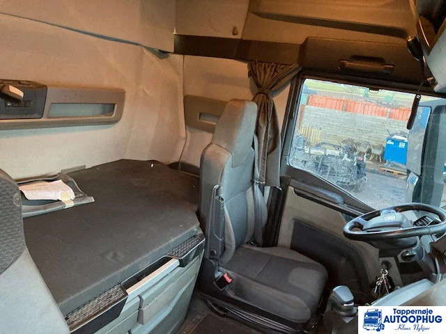 MAN TGX 28.510 6X2 – Hydraulic – Leasing MAN TGX 28.510 6X2 – Hydraulic: das Bild 13