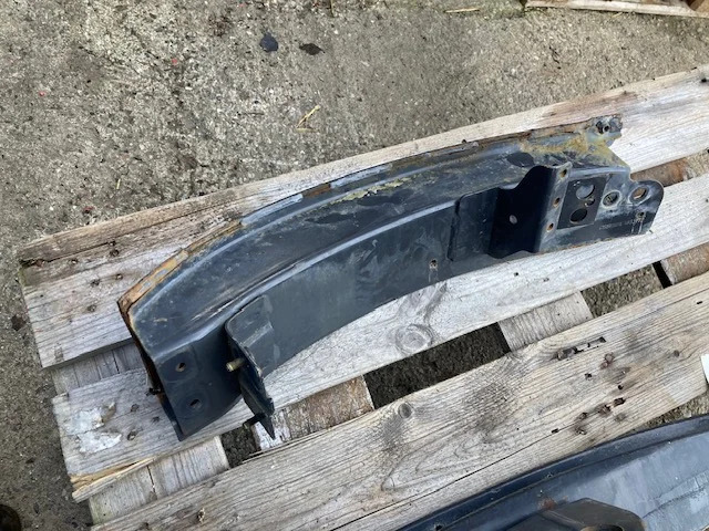 Scania 1853172 – Scania beam LH - Rahmen/ Chassis für LKW: das Bild 2 Scania 1853172 – Scania beam LH - Rahmen/ Chassis für LKW: das Bild 2