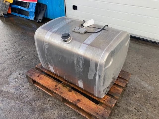 Scania Diesel tank – Scania 2713470 - Kraftstofftank für LKW: das Bild 1 Scania Diesel tank – Scania 2713470 - Kraftstofftank für LKW: das Bild 1