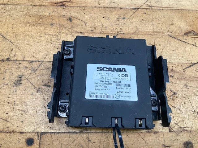 Scania ECU BWE – Scania 3088722 – Scania 3203504 - Steuergerät für LKW: das Bild 1 Scania ECU BWE – Scania 3088722 – Scania 3203504 - Steuergerät für LKW: das Bild 1
