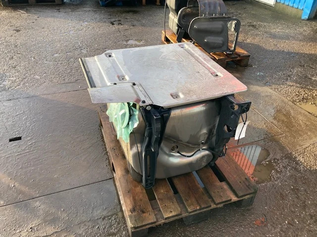 Scania Silencer – Scania 2684368 - Auspuff/ Abgasanlage für LKW: das Bild 3 Scania Silencer – Scania 2684368 - Auspuff/ Abgasanlage für LKW: das Bild 3