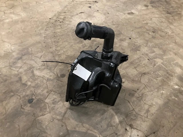Scania Sprinkler beholder – Scania 2707037 - Fahrerhaus und Interieur für LKW: das Bild 1 Scania Sprinkler beholder – Scania 2707037 - Fahrerhaus und Interieur für LKW: das Bild 1