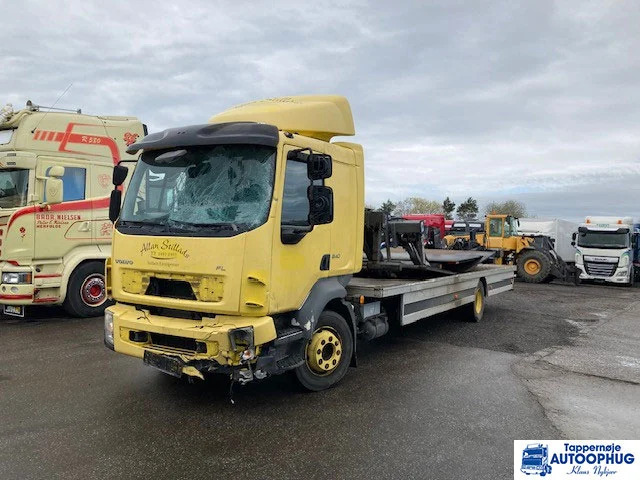Volvo FL240 - Pritsche LKW: das Bild 1 Volvo FL240 - Pritsche LKW: das Bild 1