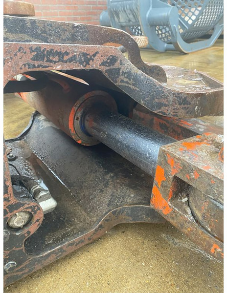 VTN HP04 - Abbruchschere für Baumaschine: das Bild 4 VTN HP04 - Abbruchschere für Baumaschine: das Bild 4
