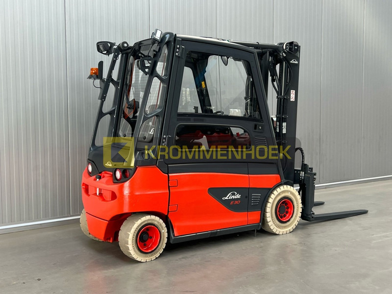Linde E 30 L - Elektrostapler: das Bild 4 Linde E 30 L - Elektrostapler: das Bild 4