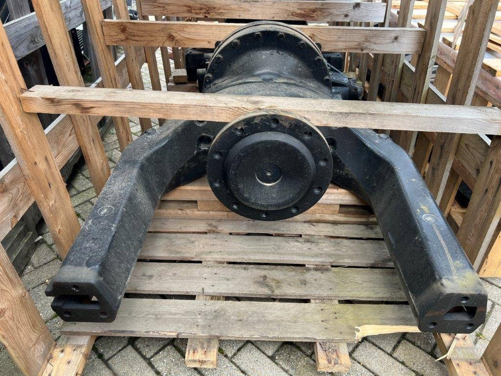 Case IH Case IH Front axle Steiger 470 Quadtrac, Steiger 5 - Vorderachse für Traktor: das Bild 2 Case IH Case IH Front axle Steiger 470 Quadtrac, Steiger 5 - Vorderachse für Traktor: das Bild 2