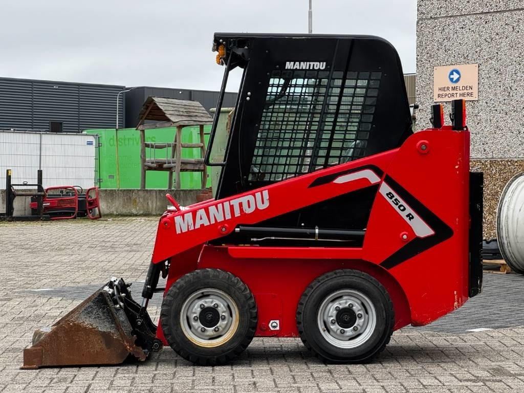 Manitou 850R, 2021, 365 hours! - Kompaktlader: das Bild 2 Manitou 850R, 2021, 365 hours! - Kompaktlader: das Bild 2