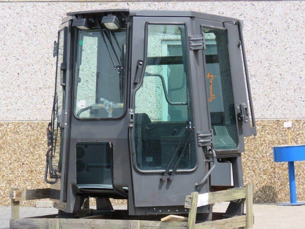 New Holland CE - Fahrerhaus für Baumaschine: das Bild 2 New Holland CE - Fahrerhaus für Baumaschine: das Bild 2