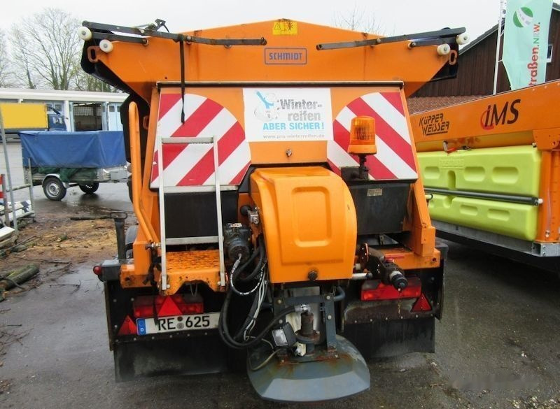 Schmidt Przyczepka 3,5m3 - Salzstreuer: das Bild 2 Schmidt Przyczepka 3,5m3 - Salzstreuer: das Bild 2