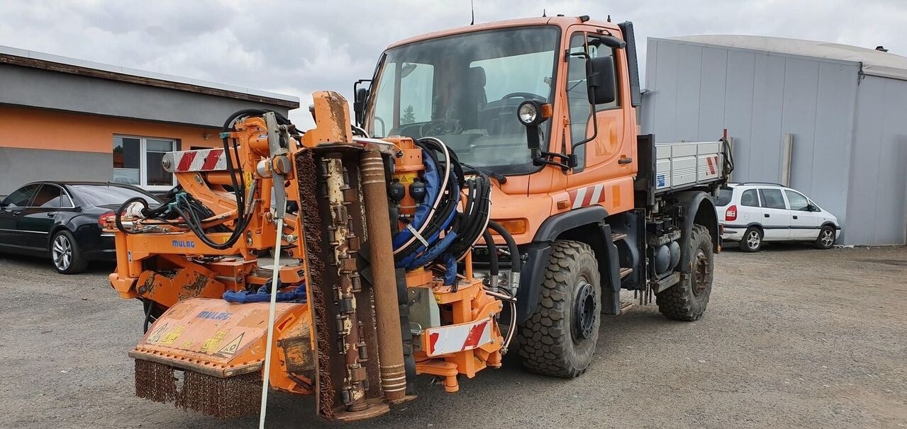 TANDEM MULAG MKF 600 + MRM/MRF 300 - Böschungsmäher: das Bild 2 TANDEM MULAG MKF 600 + MRM/MRF 300 - Böschungsmäher: das Bild 2