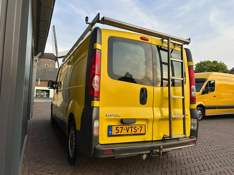 Opel Vivaro 2.0CDTI 84KW 2.9 TON L2H1 3ZITS AIRCO IMPERIAL - Kleintransporter: das Bild 3 Opel Vivaro 2.0CDTI 84KW 2.9 TON L2H1 3ZITS AIRCO IMPERIAL - Kleintransporter: das Bild 3