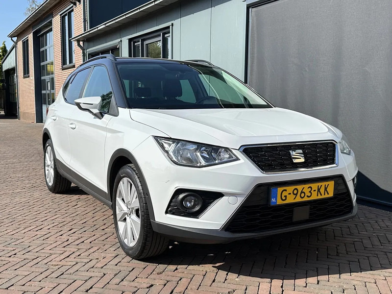 SEAT Arona 1.0 TSI Style Business Intense Dealeronderhouden Cruise Clima Navi Camera Parkeersensoren Lmv - Schrägheck: das Bild 1 SEAT Arona 1.0 TSI Style Business Intense Dealeronderhouden Cruise Clima Navi Camera Parkeersensoren Lmv - Schrägheck: das Bild 1