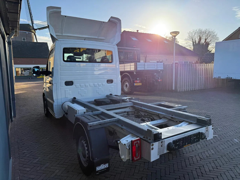 Volkswagen Crafter 2.0 TDI 180PK Be Trekker DSG Airco - Sattelzugmaschine: das Bild 4 Volkswagen Crafter 2.0 TDI 180PK Be Trekker DSG Airco - Sattelzugmaschine: das Bild 4