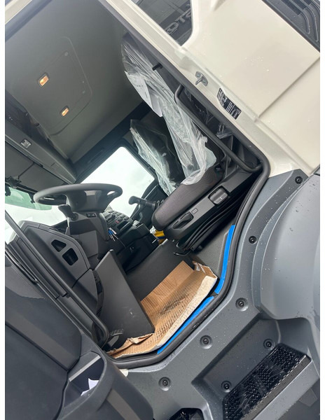 MAN 41.440 - Fahrgestell LKW: das Bild 5 MAN 41.440 - Fahrgestell LKW: das Bild 5