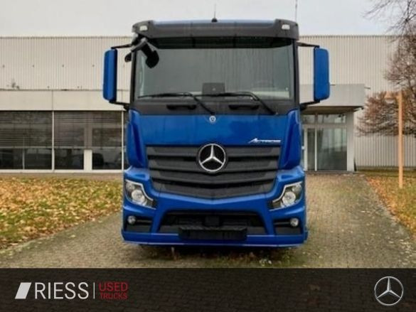 Mercedes-Benz Actros 2551 L 6x2 ACC AHK AUT DynLicht LM Navi - Pritsche LKW: das Bild 2 Mercedes-Benz Actros 2551 L 6x2 ACC AHK AUT DynLicht LM Navi - Pritsche LKW: das Bild 2