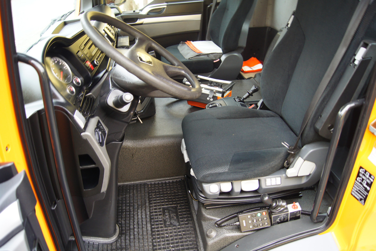 Schneeräumfahrzeug MAN TGS 18.320 BL 4x4/ TÜV/ ATLAS 65.2/ MEILLER/ Winterdienst: das Bild 11 Schneeräumfahrzeug MAN TGS 18.320 BL 4x4/ TÜV/ ATLAS 65.2/ MEILLER/ Winterdienst: das Bild 11