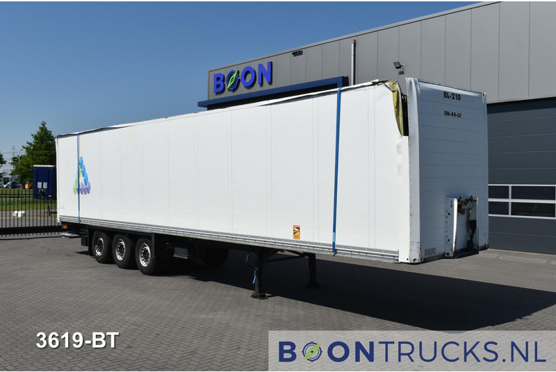 Schmitz Cargobull SCB*S3B | DAMAGED / SCHADE * TAIL LIFT (WORKING) * DISC BRAKES - Koffer Auflieger: das Bild 4 Schmitz Cargobull SCB*S3B | DAMAGED / SCHADE * TAIL LIFT (WORKING) * DISC BRAKES - Koffer Auflieger: das Bild 4