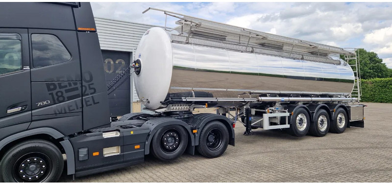 Magyar 32000 liter levensmiddelen tankoplegger NEW/NIEUW/NEU - Tankauflieger: das Bild 1 Magyar 32000 liter levensmiddelen tankoplegger NEW/NIEUW/NEU - Tankauflieger: das Bild 1
