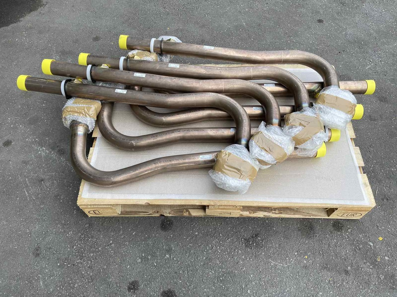 MAN COOLANT PIPE 51.06303-5484 - Kühlsystem für LKW: das Bild 1 MAN COOLANT PIPE 51.06303-5484 - Kühlsystem für LKW: das Bild 1