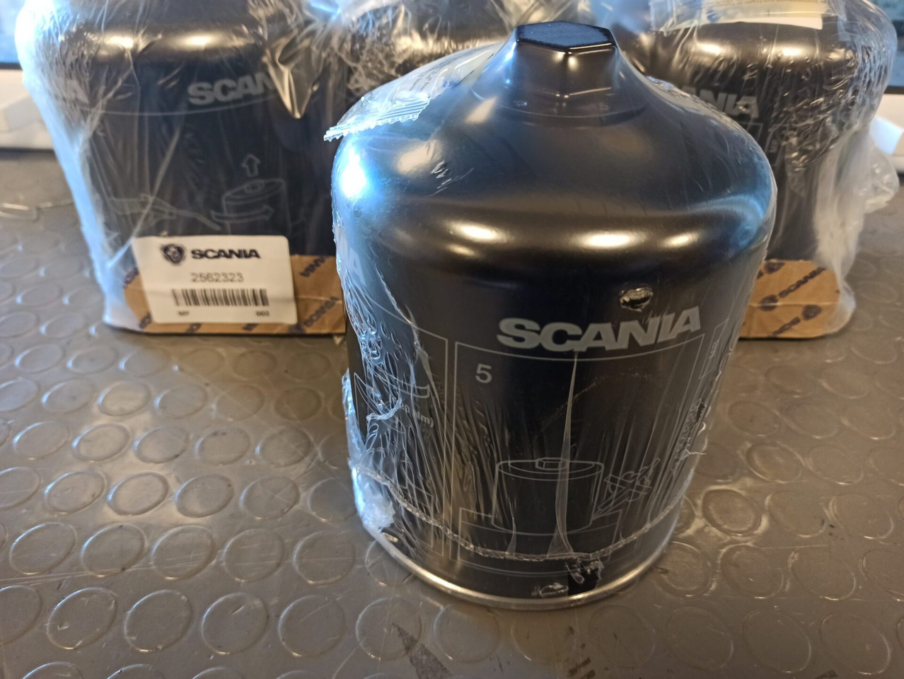 SCANIA APS FILTER - 2562323 - Motor und Teile für LKW: das Bild 1 SCANIA APS FILTER - 2562323 - Motor und Teile für LKW: das Bild 1