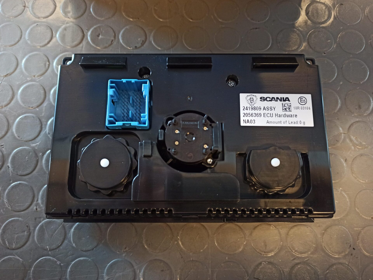 SCANIA ECU HEATER CONTROL 2419809 - Steuergerät für LKW: das Bild 2 SCANIA ECU HEATER CONTROL 2419809 - Steuergerät für LKW: das Bild 2