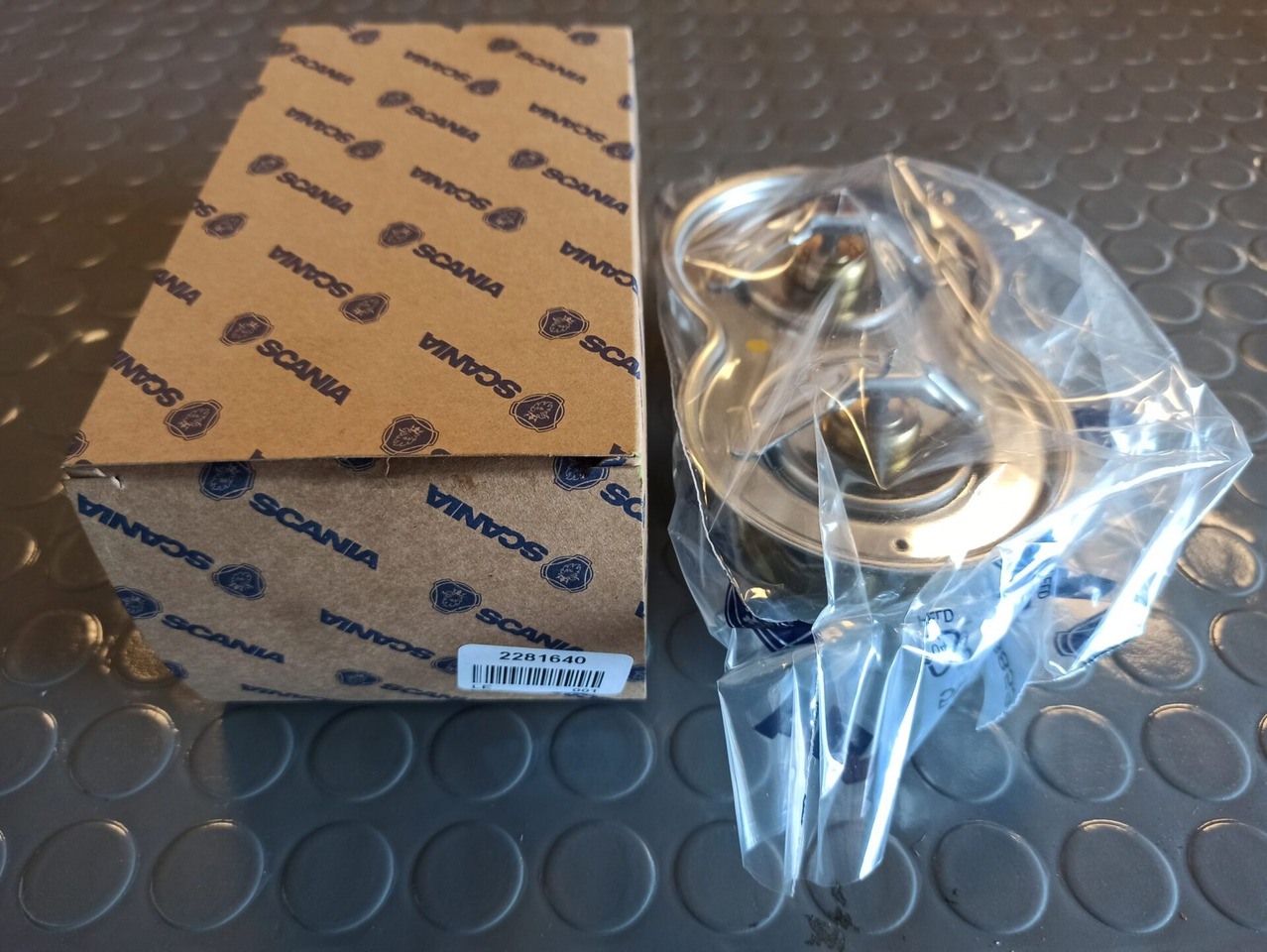 SCANIA THERMOSTAT - 2281640 - Thermostat für LKW: das Bild 1 SCANIA THERMOSTAT - 2281640 - Thermostat für LKW: das Bild 1
