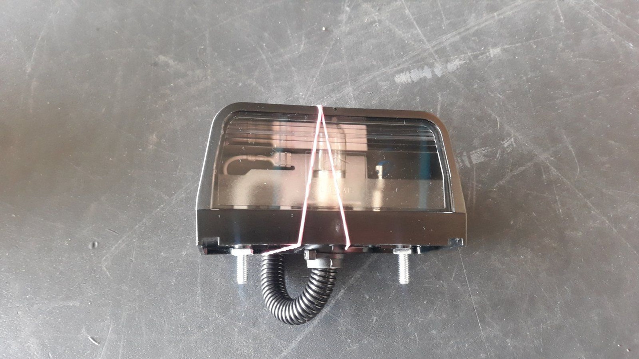 VOLVO LAMP 20502524 - Lichter/ Leuchten für LKW: das Bild 4 VOLVO LAMP 20502524 - Lichter/ Leuchten für LKW: das Bild 4