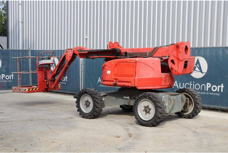 ATN Zebra 12 - Gelenkarmbühne: das Bild 4 ATN Zebra 12 - Gelenkarmbühne: das Bild 4