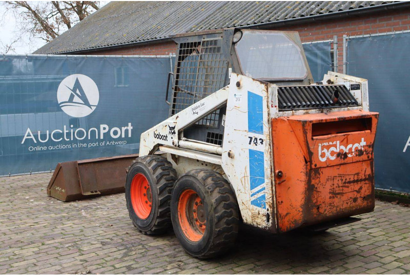 Bobcat 743 - Radlader: das Bild 4 Bobcat 743 - Radlader: das Bild 4