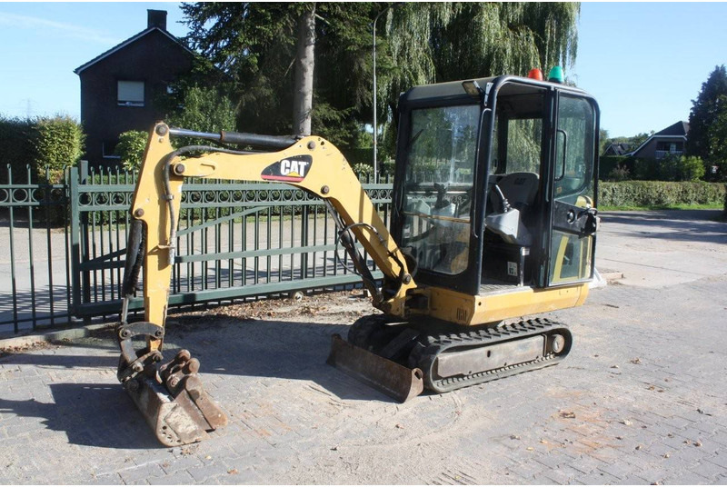 Caterpillar 301.6C - Minibagger: das Bild 2 Caterpillar 301.6C - Minibagger: das Bild 2
